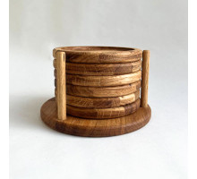 Sada 6 kusů kulatých dubových podtácků s praktickým stojánkem – ruční výroba z masivního dubového dřeva