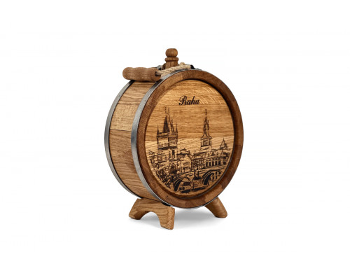 Ručně vyráběný dubový soudek-placatka o objemu 3 litry bez kohoutku, s gravírovaným motivem Prahy