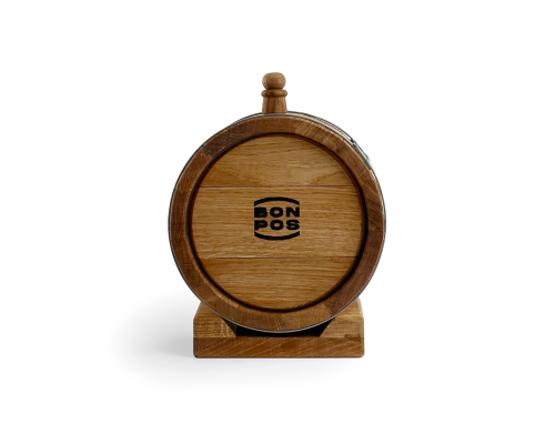 Dubový soudek-placatka 2 litry – dřevěná nádoba ideální pro skladování a zrání nápojů, vhodná pro domácí výrobu vína a destilátů