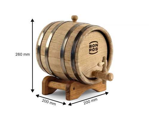 image_3 Dubový sud o objemu 3 litry vyrobený z kvalitního dubového dřeva, určený pro skladování a podávání vína nebo pálenky, umístěný na elegantním dřevěném stojanu pro snadnou manipulaci a servírování