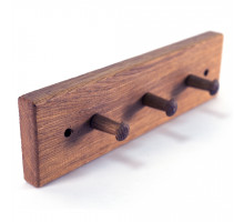 Dubový věšák s 3 háčky z kvalitního dubového dřeva – praktický a stylový doplněk do domácnosti či kanceláře pro zavěšení kabátů, klobouků nebo klíčů.