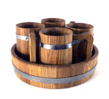 Sada 4 dubových korbelů na pivo 0,5 litru + podnos