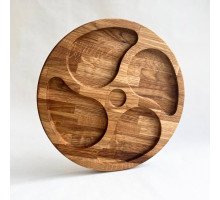 Dřevěný servírovací talíř z dubu s 4+1 – kulatý tác s rozdělením 4+1 na ořechy, sýry a tapas